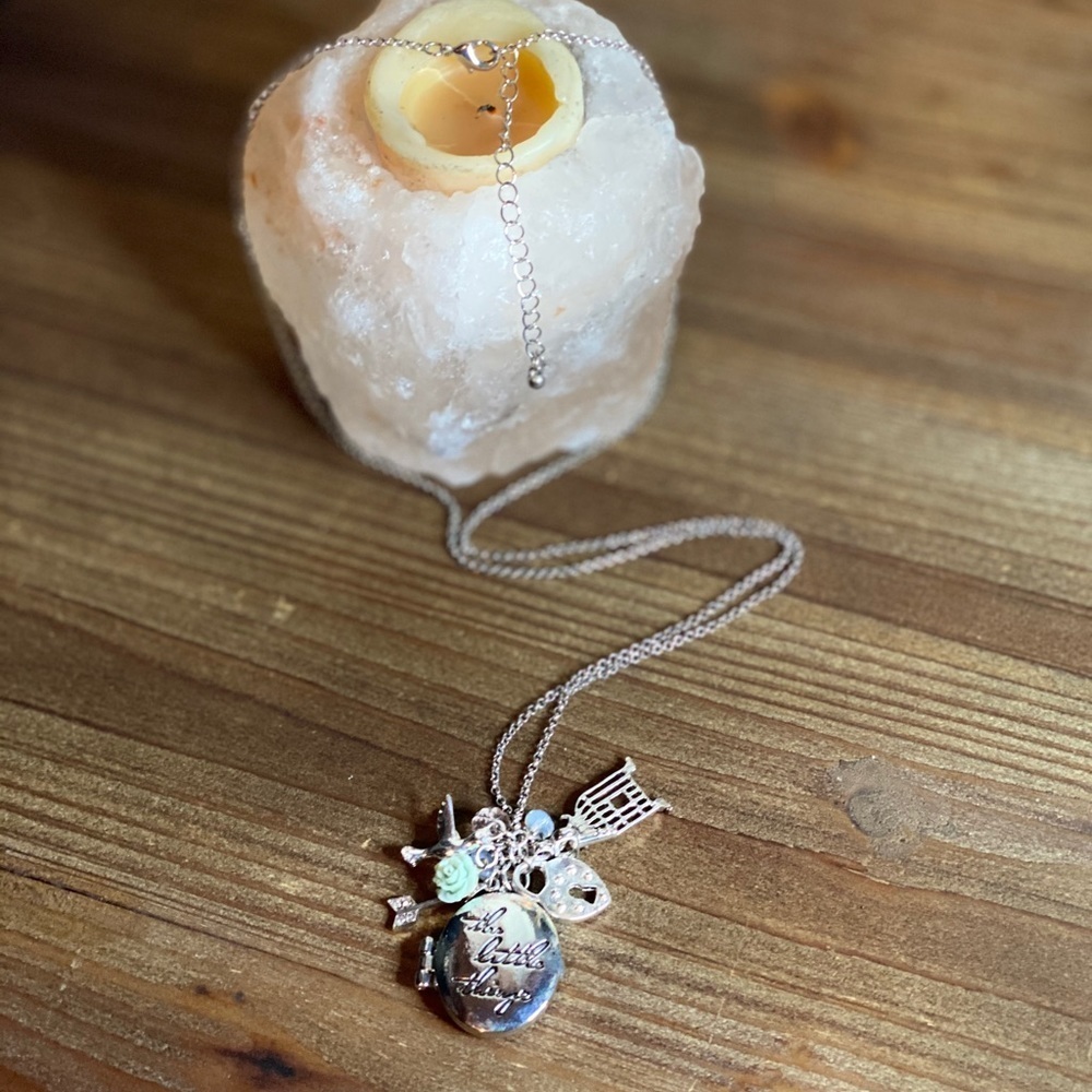 The Little Things Locket - Picture 4 of 7